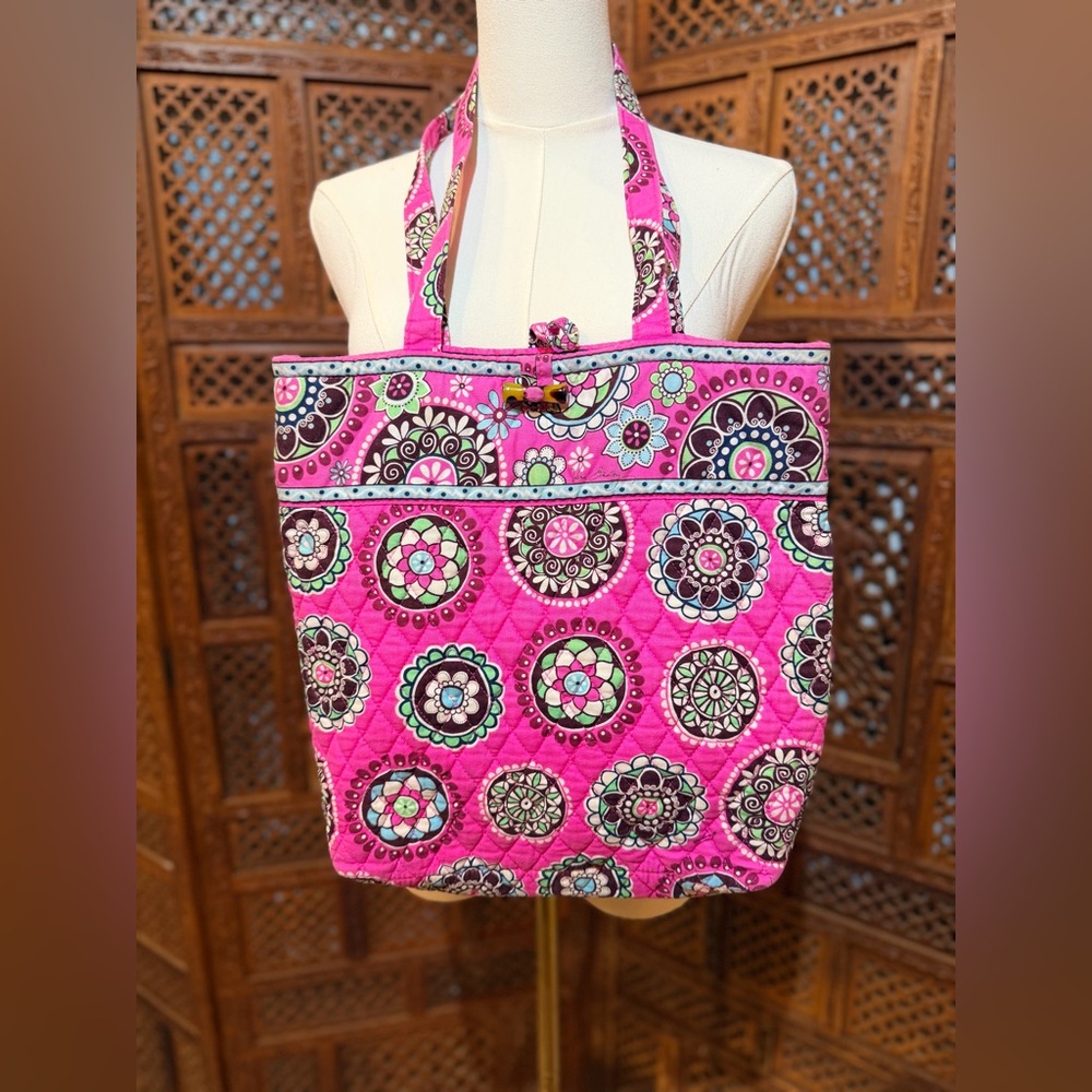 💖 Vera Bradley Cupcakes Pink Tote Bag – Retired Pattern 🧁